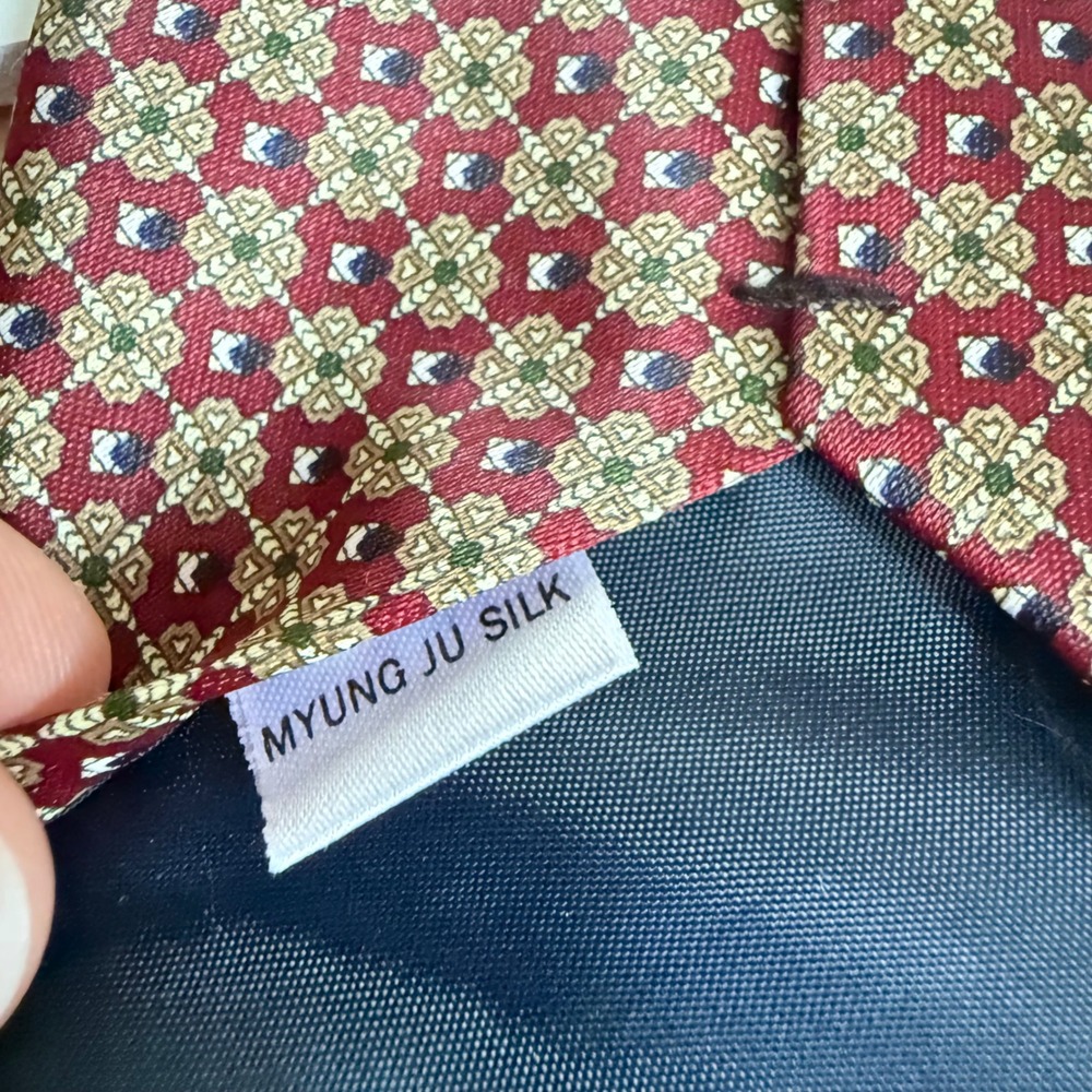 Charlize Italy Necktie Burgundy gold Silk Geometric Medallion Classic Formal - Picture 2 of 5